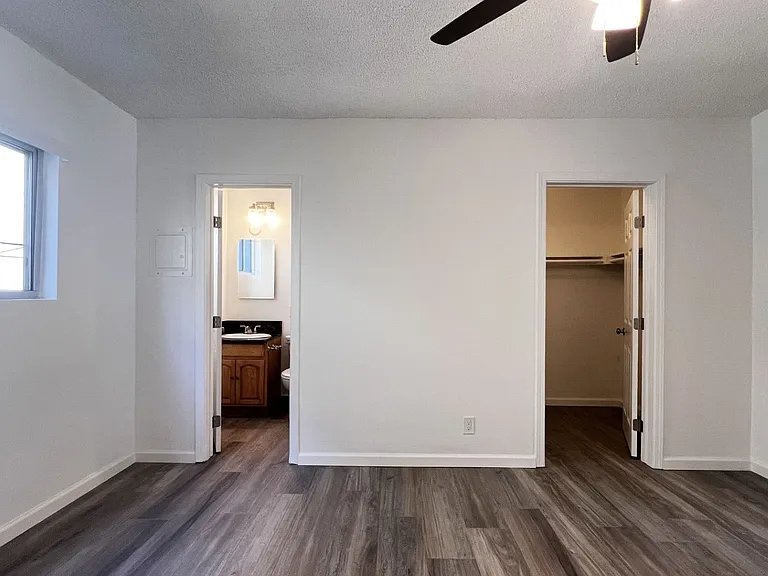 1719 W Malvern Ave #2 — Photo 15
