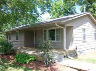 7949 SE Croco Rd, Berryton, KS 66409