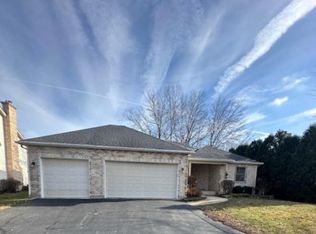 428 Windsor Dr, Oswego, IL