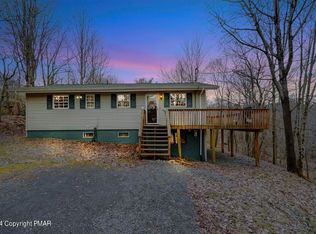 113 Greenleaf Dr, Long Pond, PA 18334