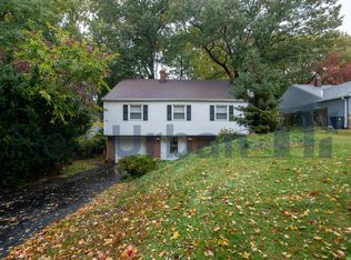 989 Keystone Dr, Cleveland, OH 44121