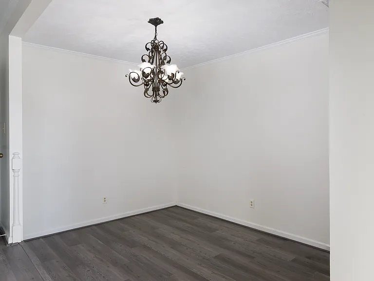 1228 Woodland Dr #1 — Photo 4