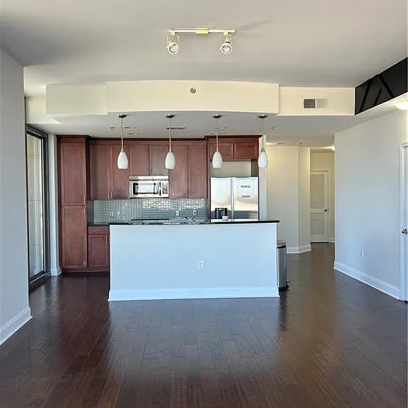 270 17th St NW #1002 — Photo 4