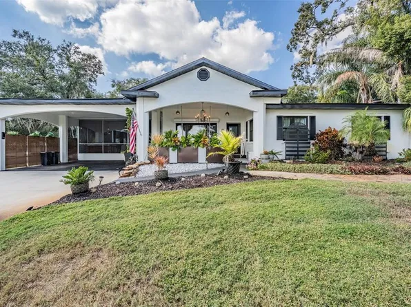 302 Whitcomb Blvd, Tarpon Springs, FL 34689
