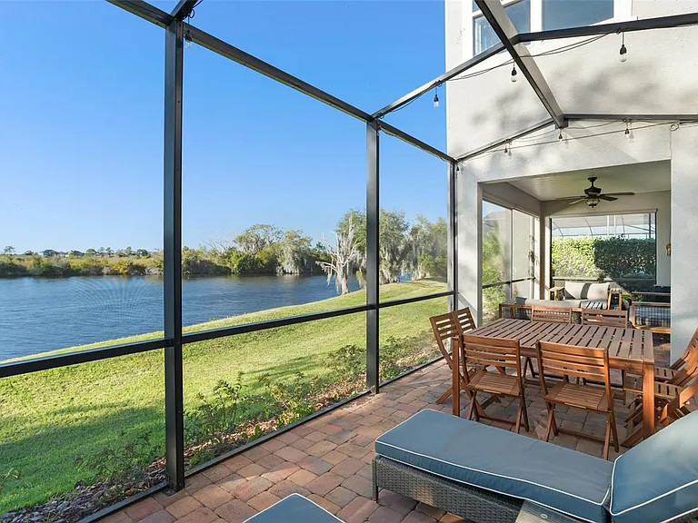 15514 Lake Burnett Shore Ct — Photo 17