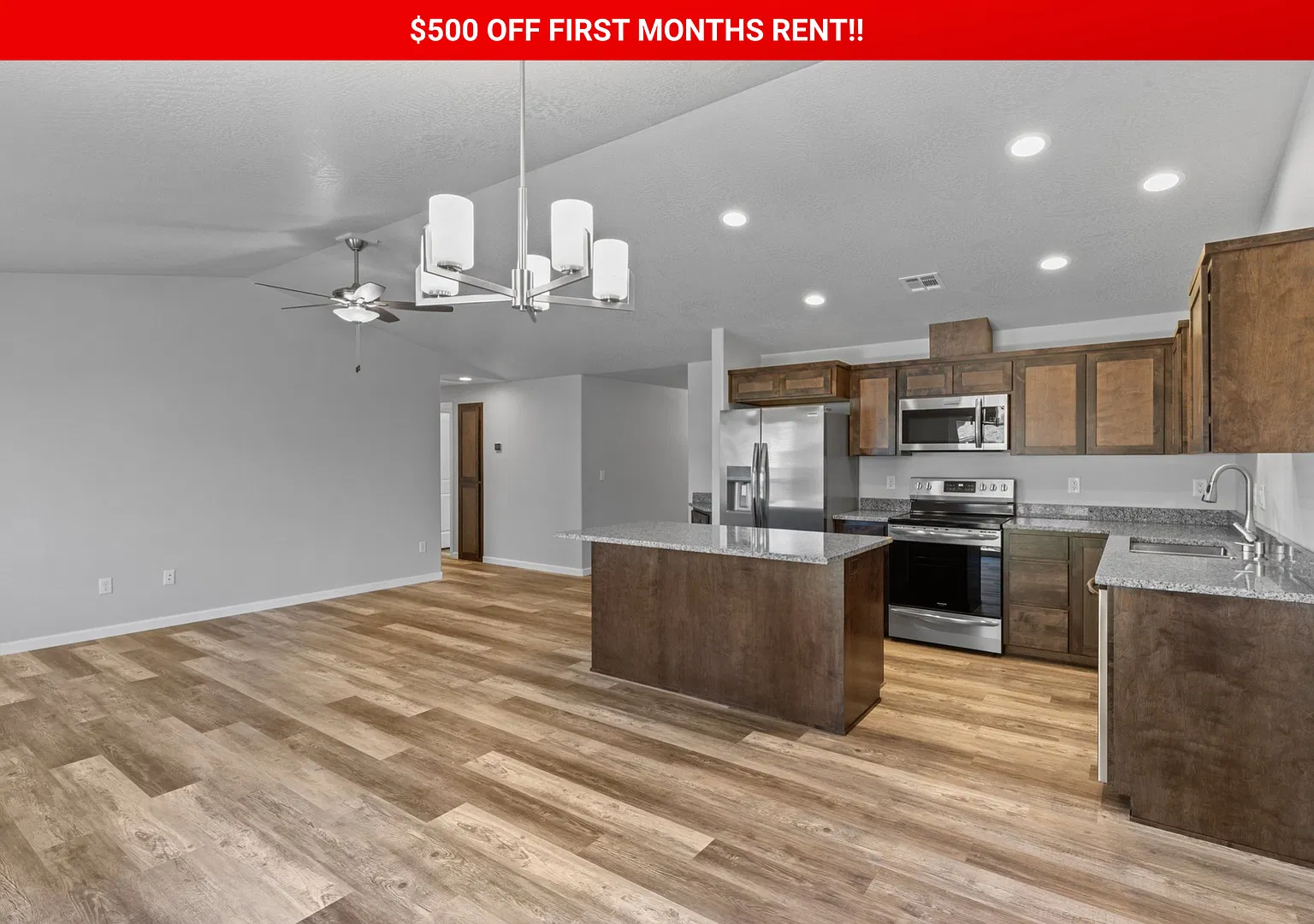 New 3 Bed / 2 Bath Just Minutes from the Rogue River — Photo 1