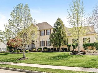 54 Woodland Dr, Plainsboro, NJ 08536