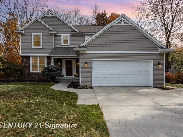 3704 Aspen Way, Midland, MI 48642