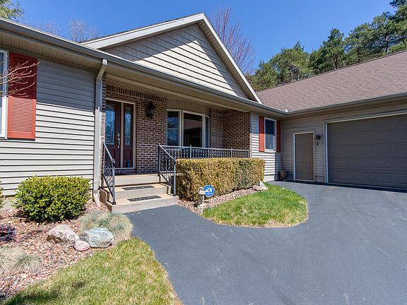 2nd image of 7689 Thornhollow St