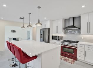 320 SE 5th Avenue, Pompano Beach, FL 33060