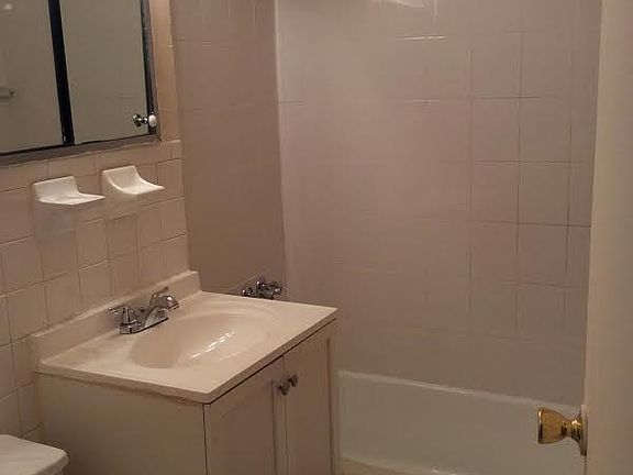 5th image of 8420 129th St #1