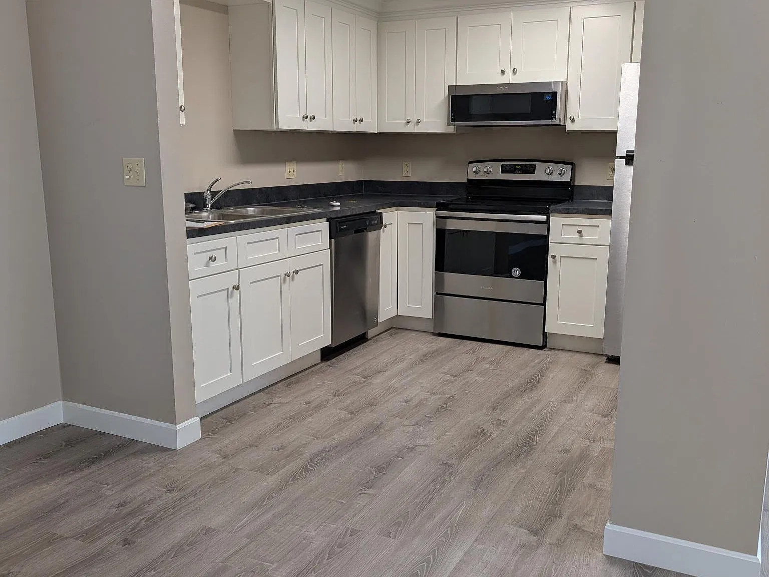 2 bed, $1,200 — Photo 1