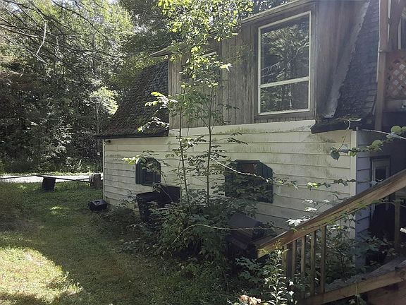 3rd image of 137 County Road 47
