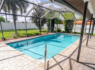 1702 SE 14th St, Cape Coral, FL 33990