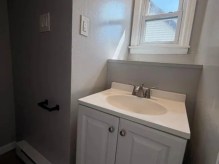 463-465 Connecticut Ave #3 — Photo 2