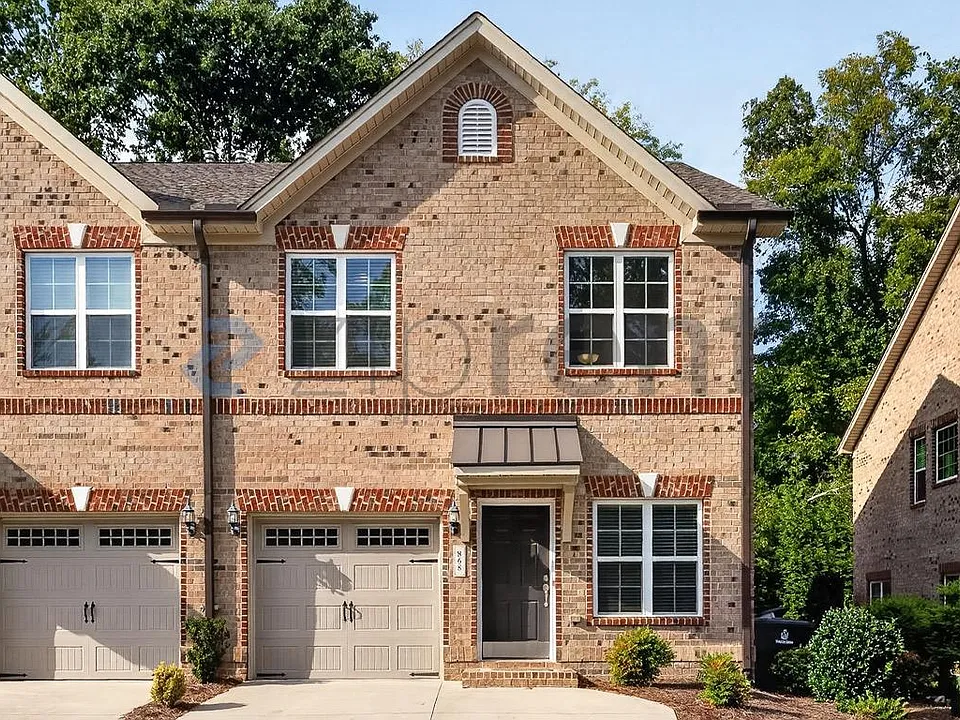 868 Silver Leaf Dr