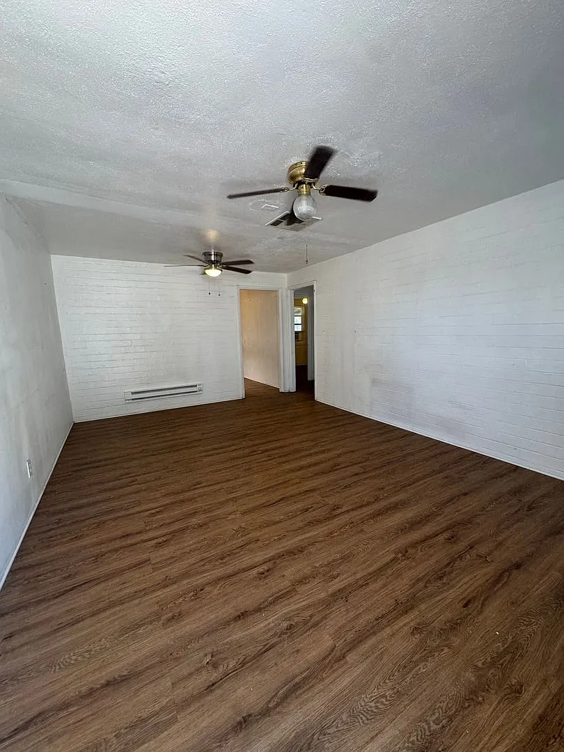 2203 E Benson Hwy — Photo 4