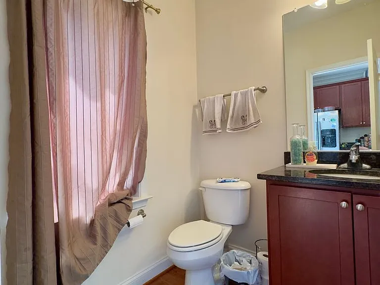 125 N Chester St — Photo 8