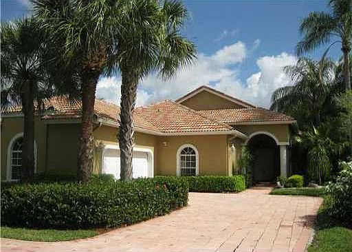 1st image of 10818 Greenbriar Villa Dr