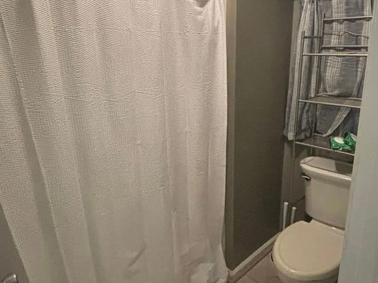 377 Sandleton Way — Photo 3