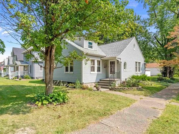1403 21st Ave, Moline, IL 61265