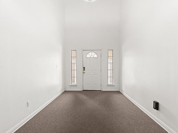 4th image of 3117 Douglas Fir Dr #1