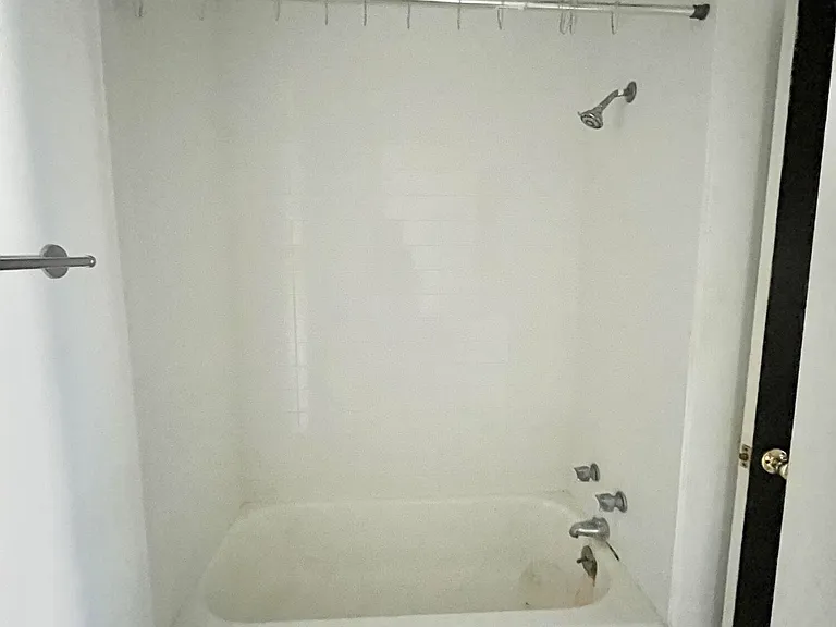 502 Lee St #1 — Photo 15