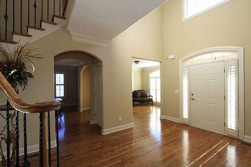 4th image of 5690 Toccoa Dr