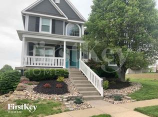 326 S Adams Ct, Raymore, MO 64083