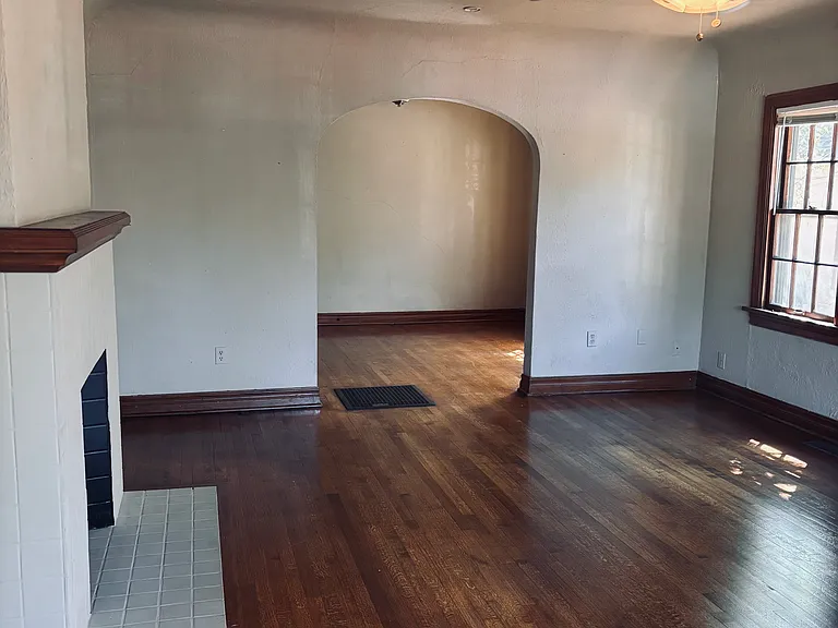3726 N Shartel Ave #1 — Photo 7
