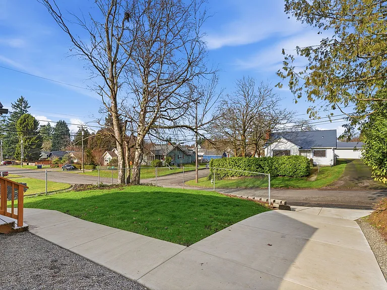 5801 S Cushman Ave #1 — Photo 21