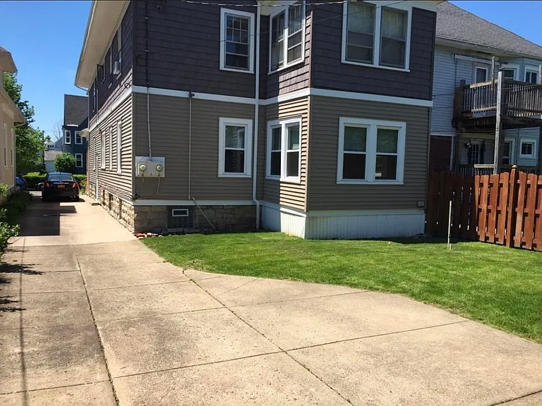 187 Norwalk Ave #U1 — Photo 3