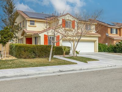 4605 Jewel Dr, Lancaster, CA, 93536