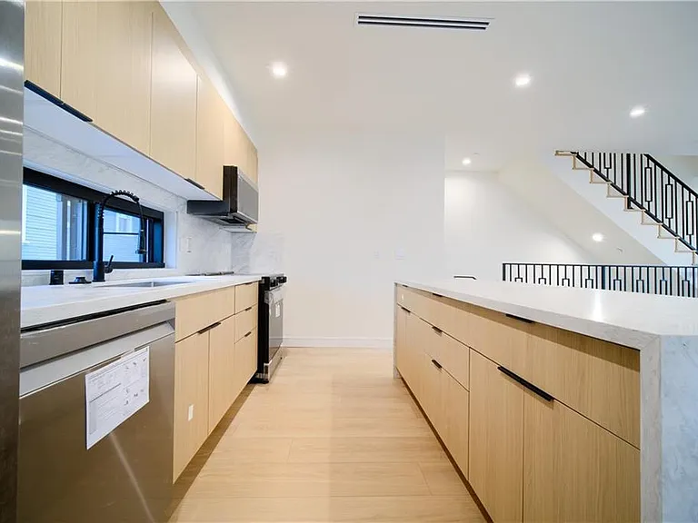 616 N Mariposa Ave — Photo 21