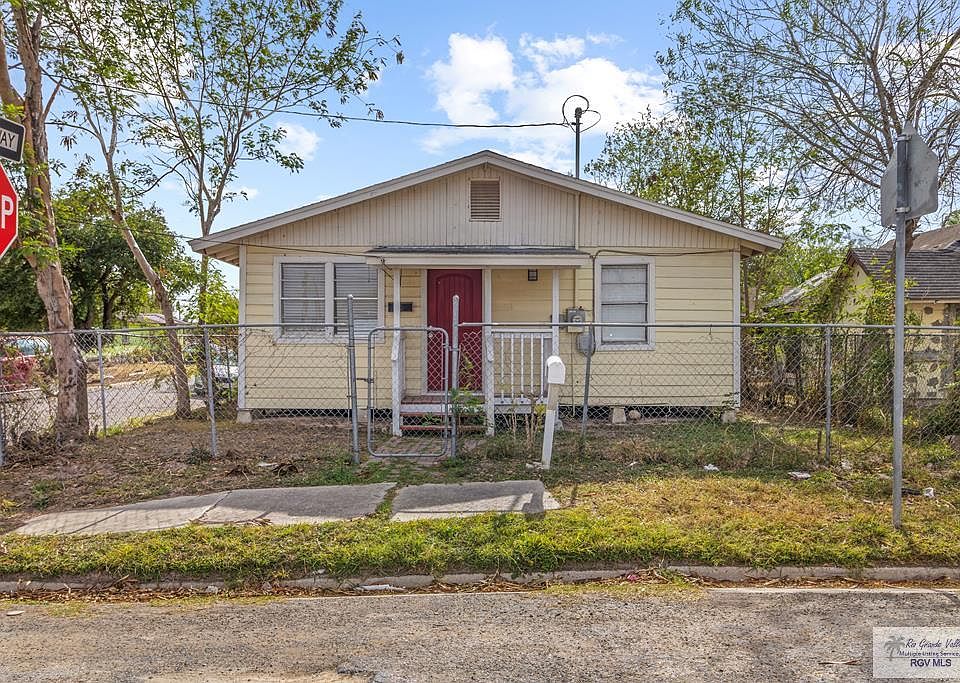 1st image of 1012 Zaragosa St