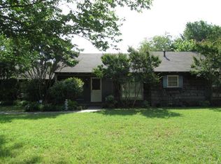 3220 Edna St, Haltom City, TX 76117