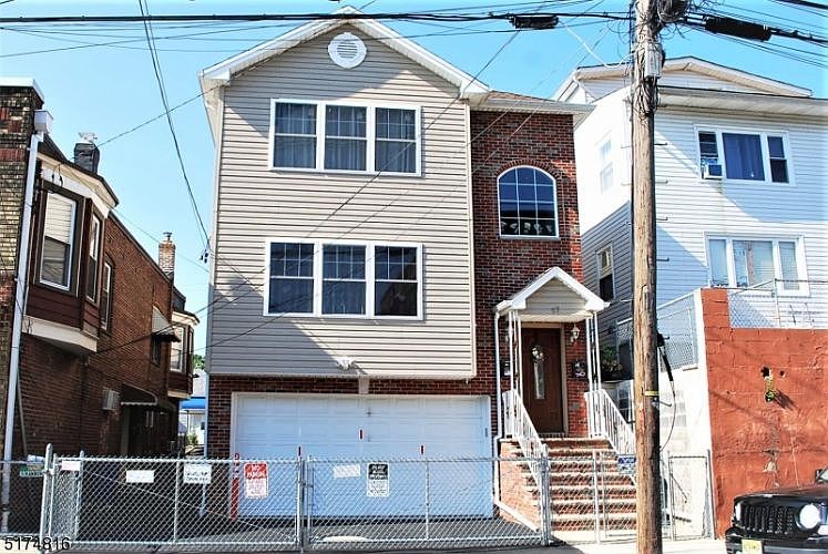 2nd image of 67 Hammond Ave