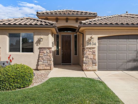 3rd image of 3934 Brenna Dr