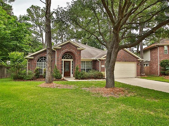 Nice front lawn with mature trees