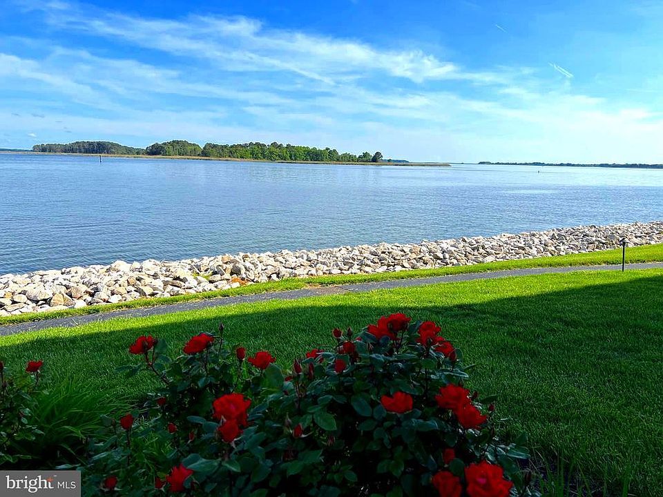 1st image of 711 Oyster Cove Dr #1A