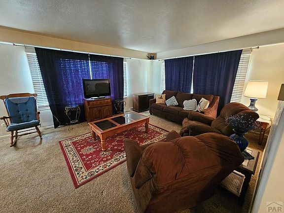 5th image of 900 Rittgers St