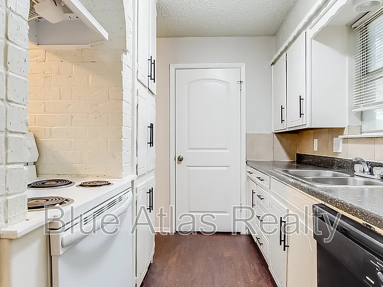 1908 Nolen Ct #A — Photo 5