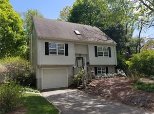 11 Lincoln Ave, Lincoln, RI 02865