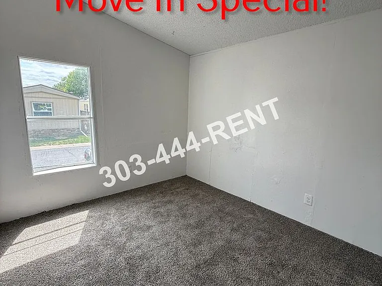 8525 Garfield Ct — Photo 11