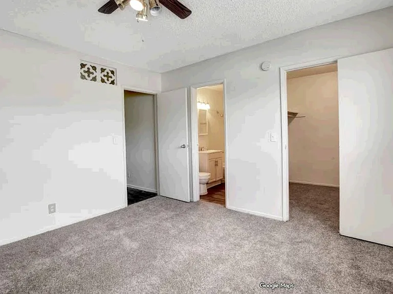 Eagles Nest Apartments — Photo 21