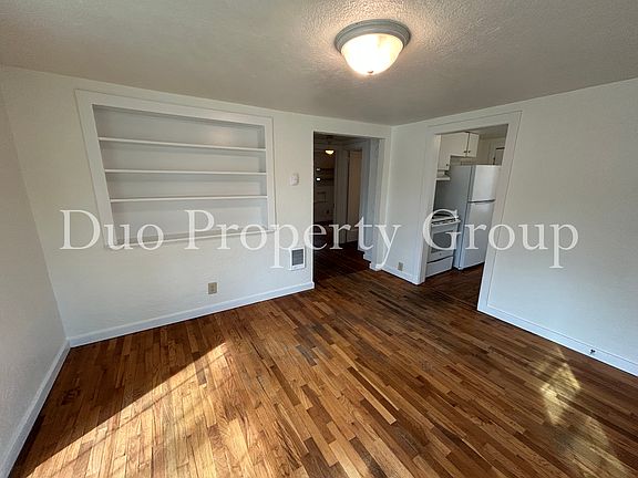 4th image of 1286 Chambers St