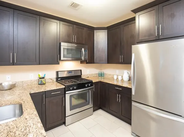 Oakes Pond at Bloomfield