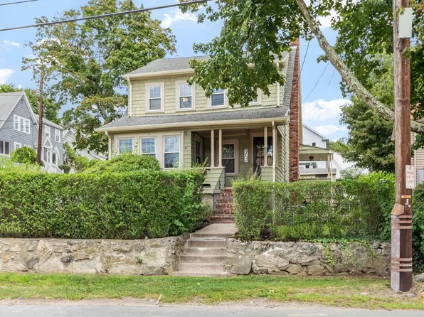 73 Summer St, Stoneham, MA 02180