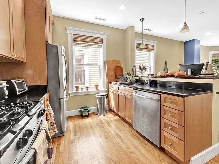 292 Western Ave #1 — Photo 7