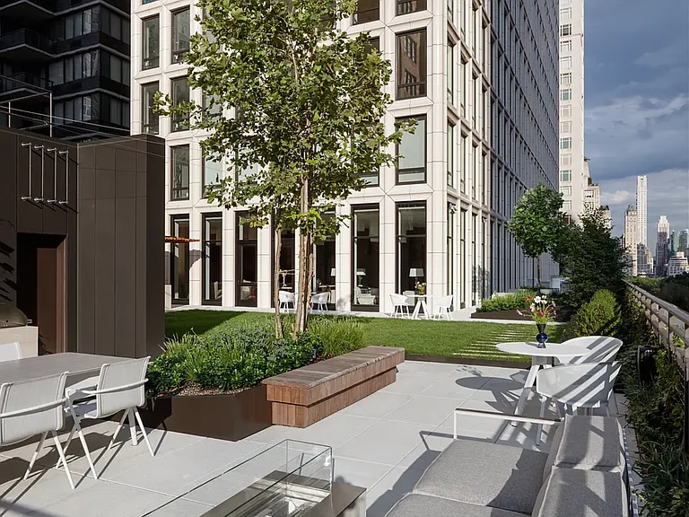 15 W 61st St #6C — Photo 14